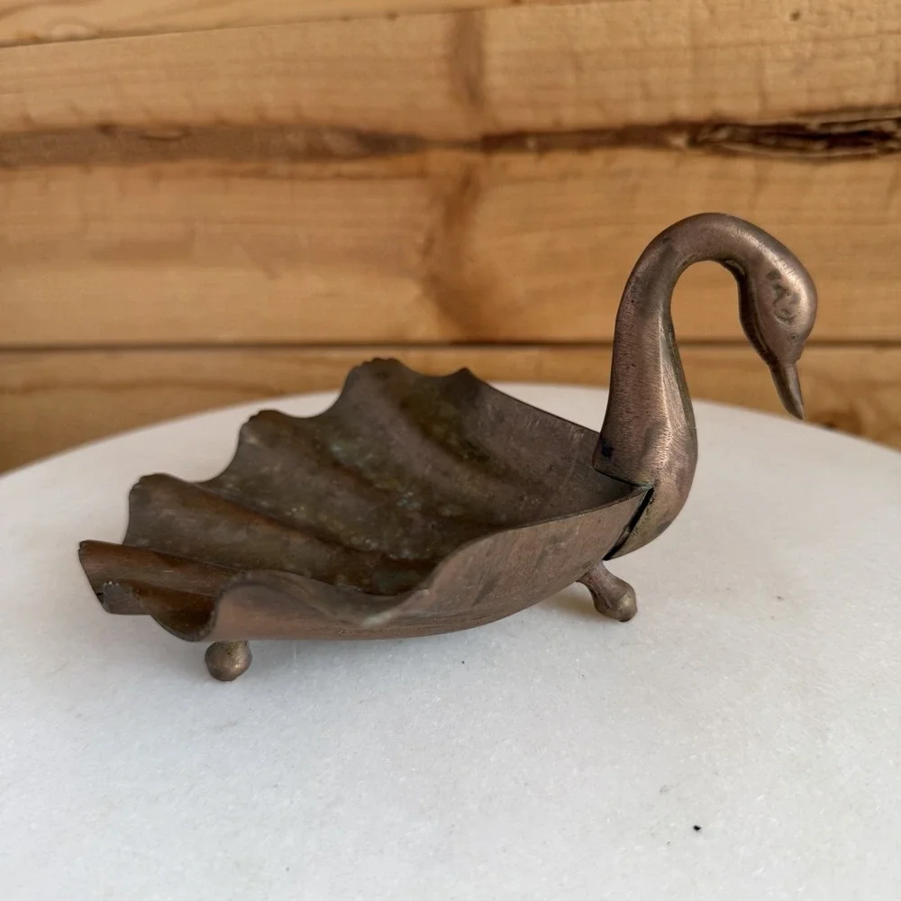 VTG Old Antiqued Brass Beautiful Swan Shape‎ Soap Trinket Dish Ash Tray *Wear*
